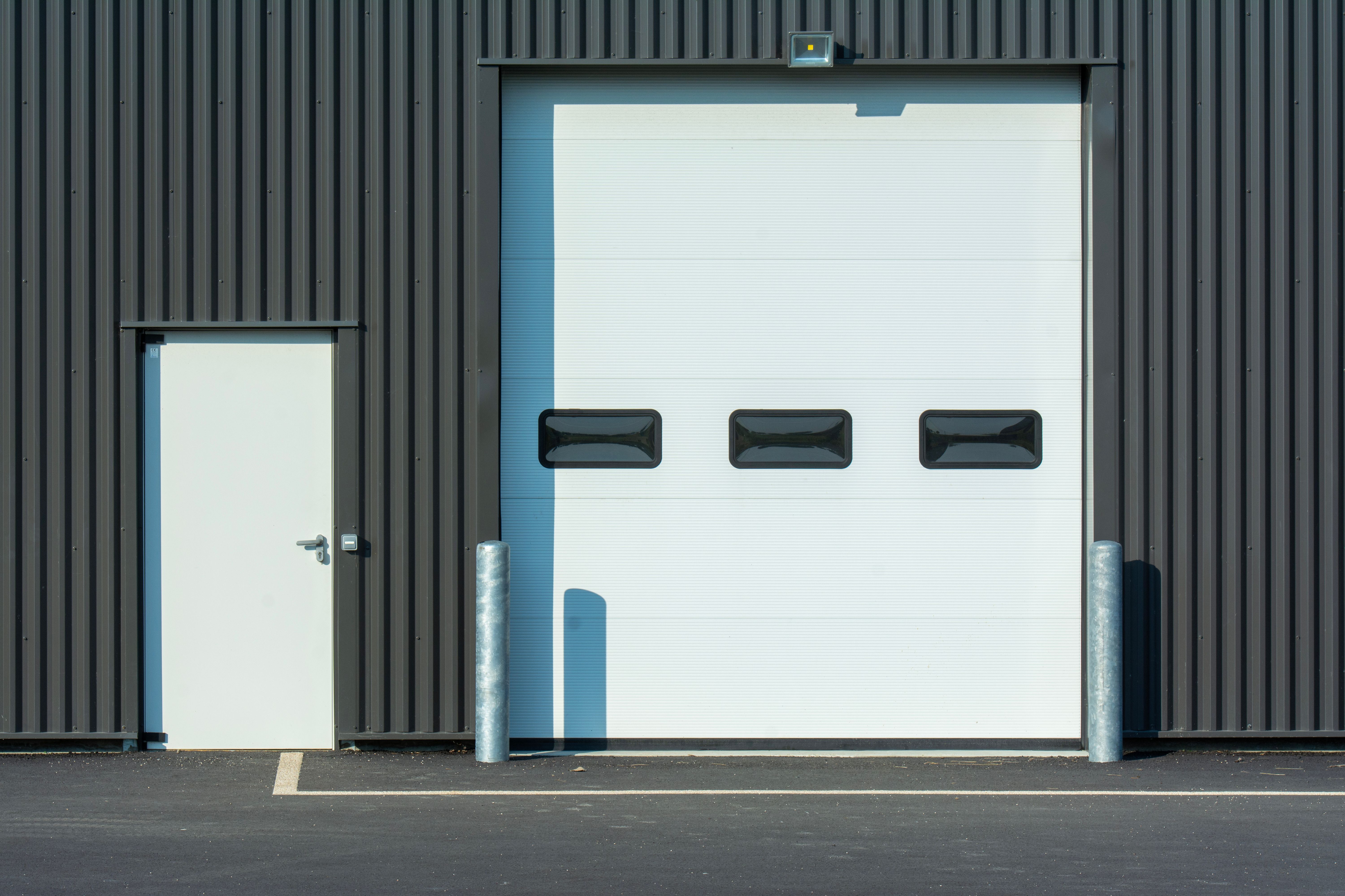 Commercial garage doors